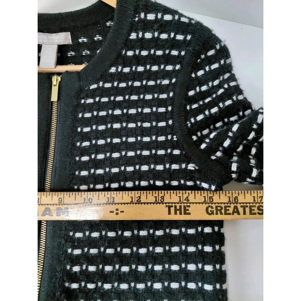 Banana Republic Basket Weave Black/White Zip Up‎ Cardigan/Jacket Size XS